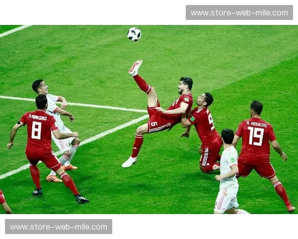 斗牛士的优雅与波斯铁骑的坚韧：在那场90分钟的绿茵博弈中，我们究竟在看什么？